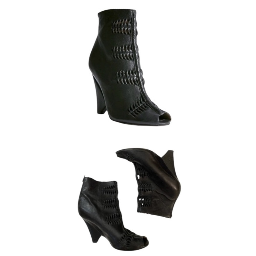 Sam‎ Edelman Krosby Black Cut Out Leather Ankle Booties Shoes Peep Toe 7.5